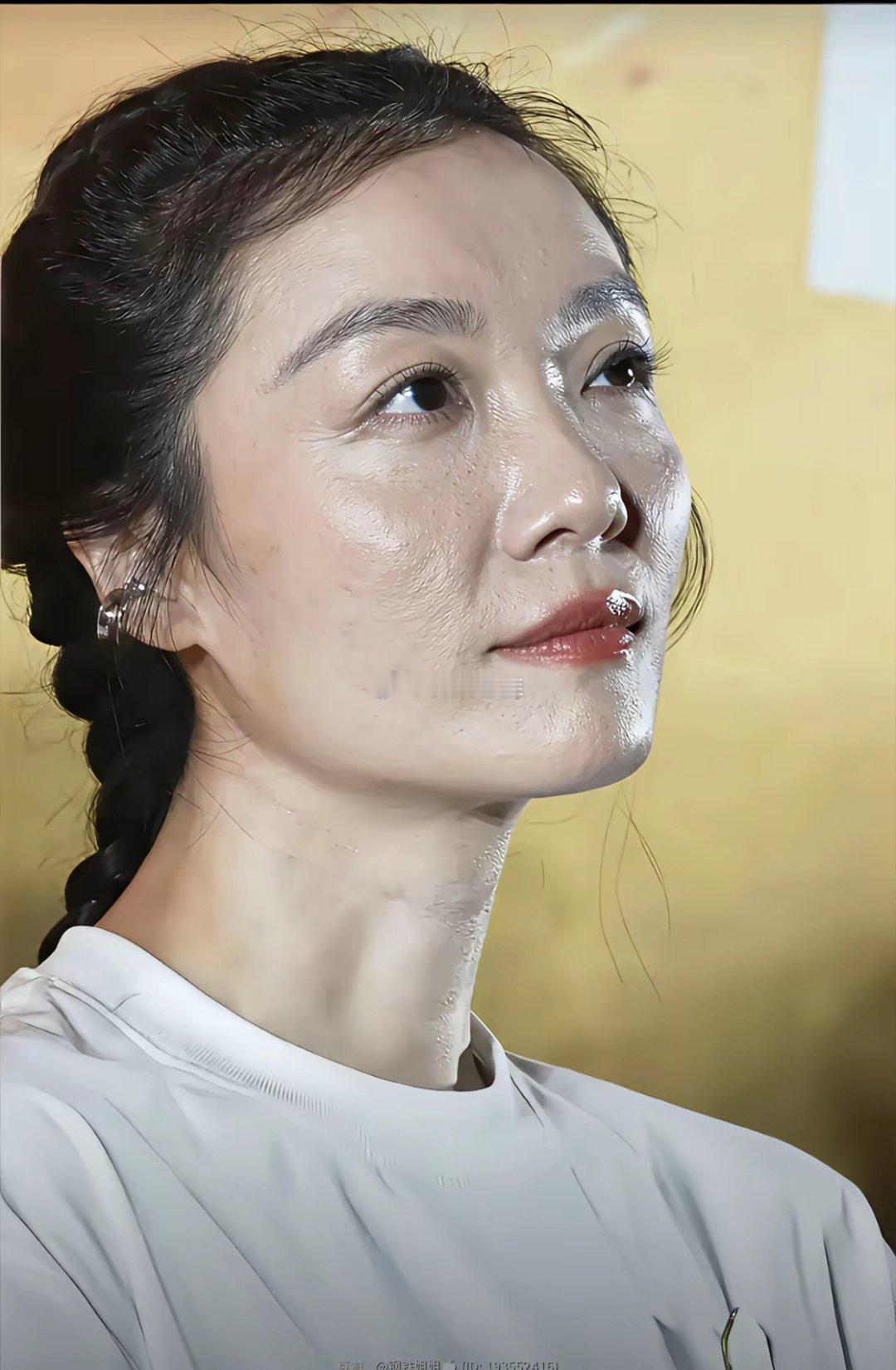 齐溪，王传君老婆好有故事画面的脸庞啊
