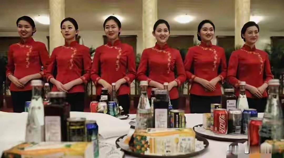 说出来你可能不信，人民人会堂国宴的人均消费标准比普通酒楼要低！据了解，我们国家