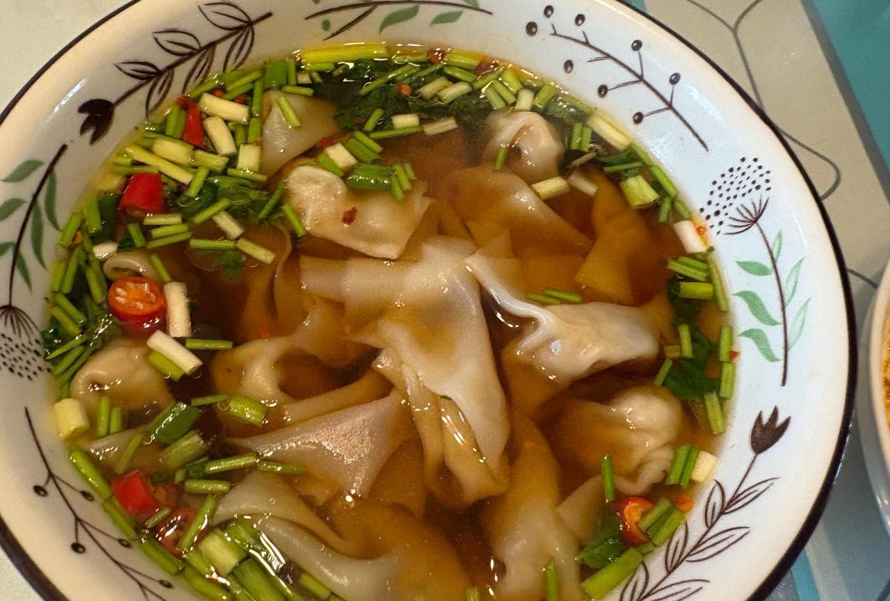 老公出差，儿子回老家的日子是怎么过的？整个舒服！把儿子送回老家几天，自己高铁