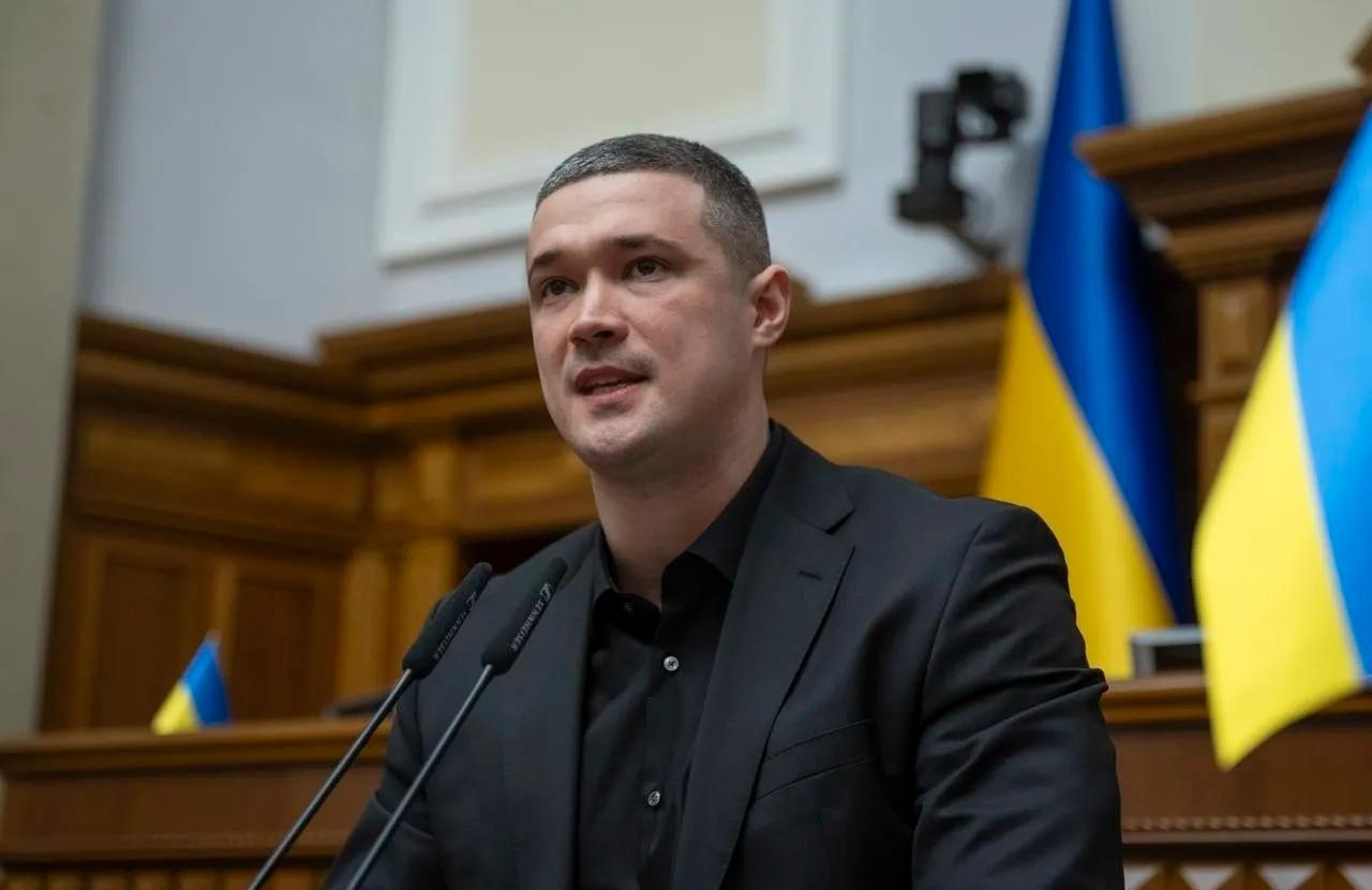 真是一朝天子一朝臣，1月14日刚上任的国防部长费奥多罗夫，屁股还没坐热，22日就