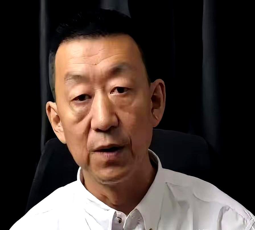 说实话，有时候俩人躺一张床上，心里隔着的距离比马路还宽。协和的张海敏博士有句话