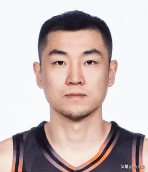 虽然高诗岩是我的凤城老乡，但是我想说，高诗岩这个爱“装”的毛病，什么时候才能改一