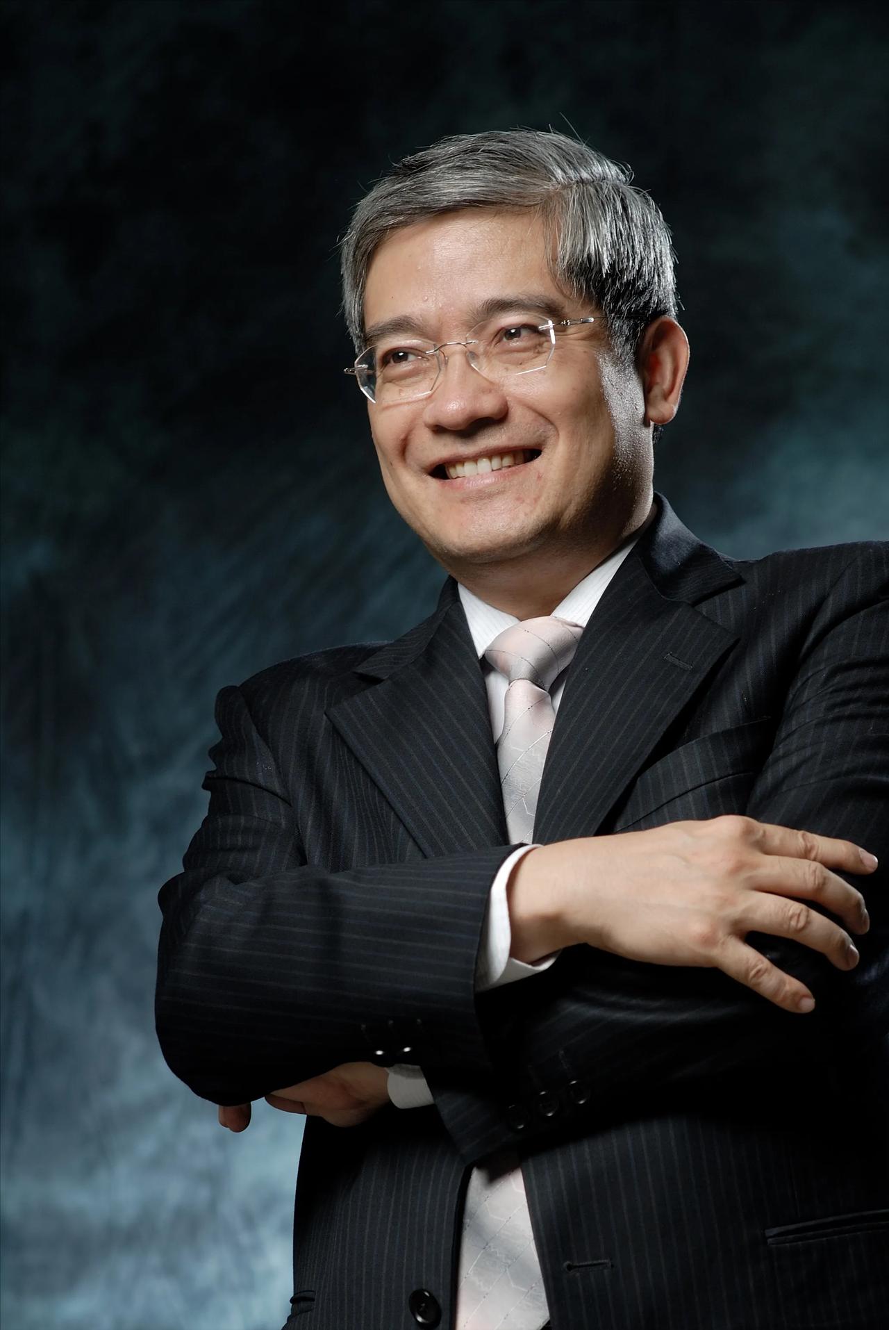 经济学家郎咸平说，明朝后期有一个亿的人口，可是打不过一两百万的满清，大汉朝也有一