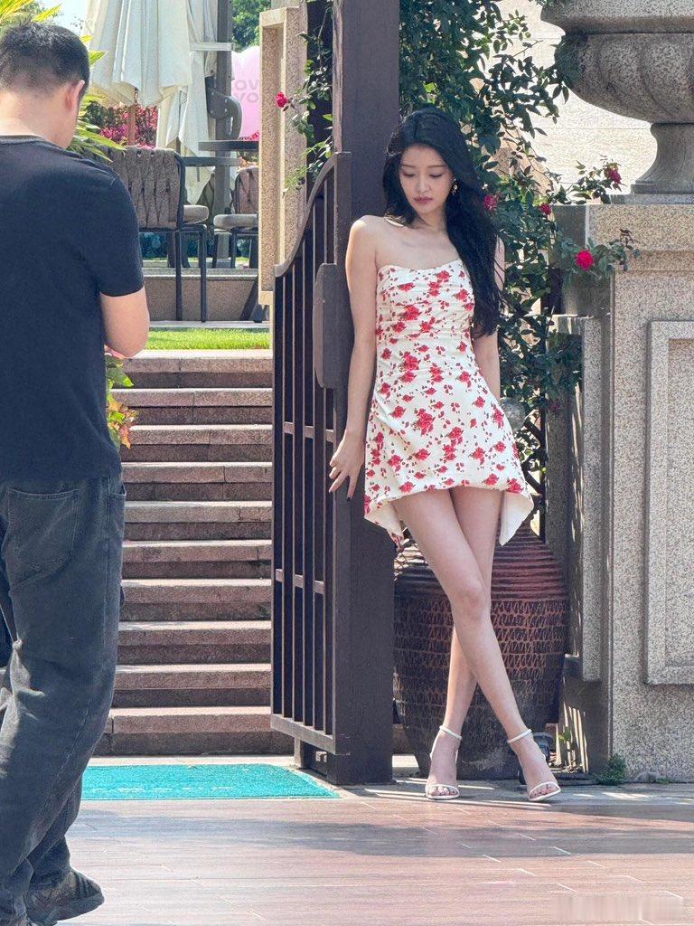 孙怡美丽的小少妇