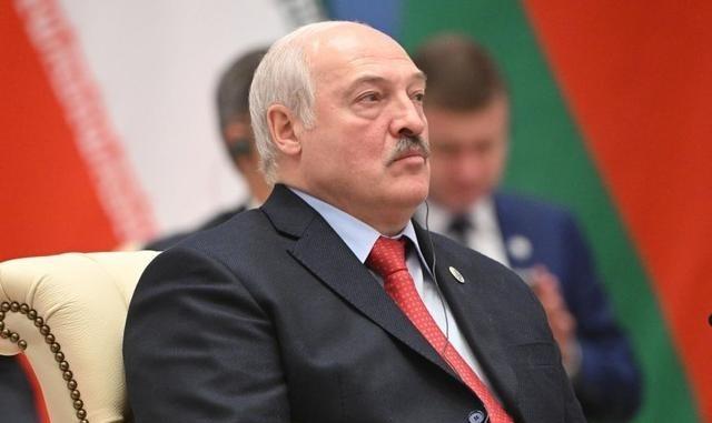 “我们毁掉了一个伟大的国家”！白俄罗斯总统：我们失去了传统、原则和道德，除了白俄