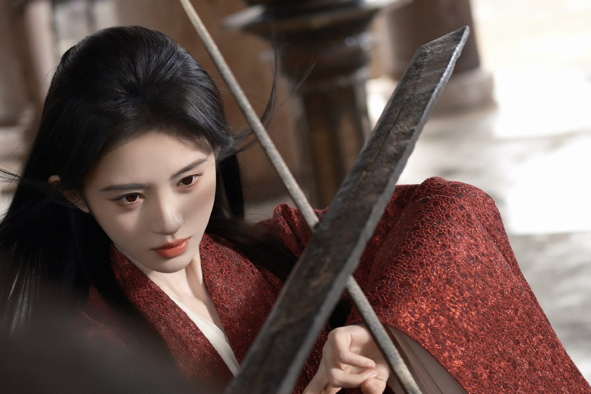 1.鞠婧祎的《万花世界》项目大概5月左右才能开机。该剧改编自漫画《万渣朝凰》，讲