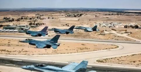 一个国家能软弱愚蠢到什么程度，丹麦已给世人做了最生动的诠释！丹麦全国军队加起来不