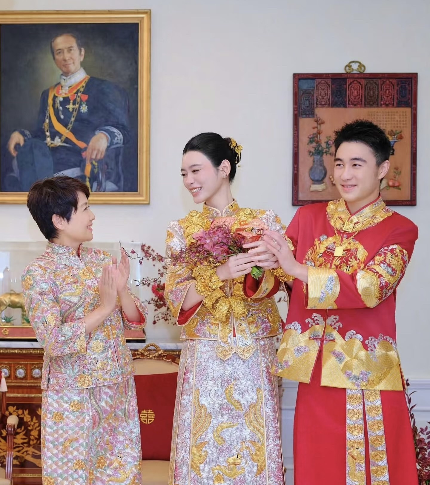 别神化奚梦瑶，但也别酸：她最稳的是“不装赢家”我最烦两种稿：一种“奚梦瑶手段王，拿捏何家”；一种“命