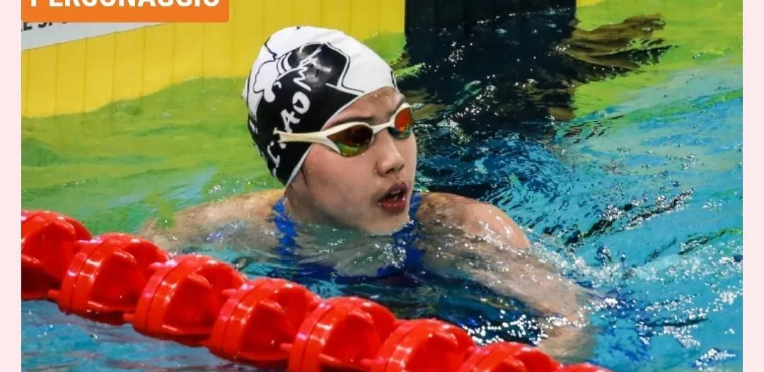 中国12岁游泳小孩子余子迪现在是新加坡游泳世锦赛最受关注的选手了，意大利的《米兰