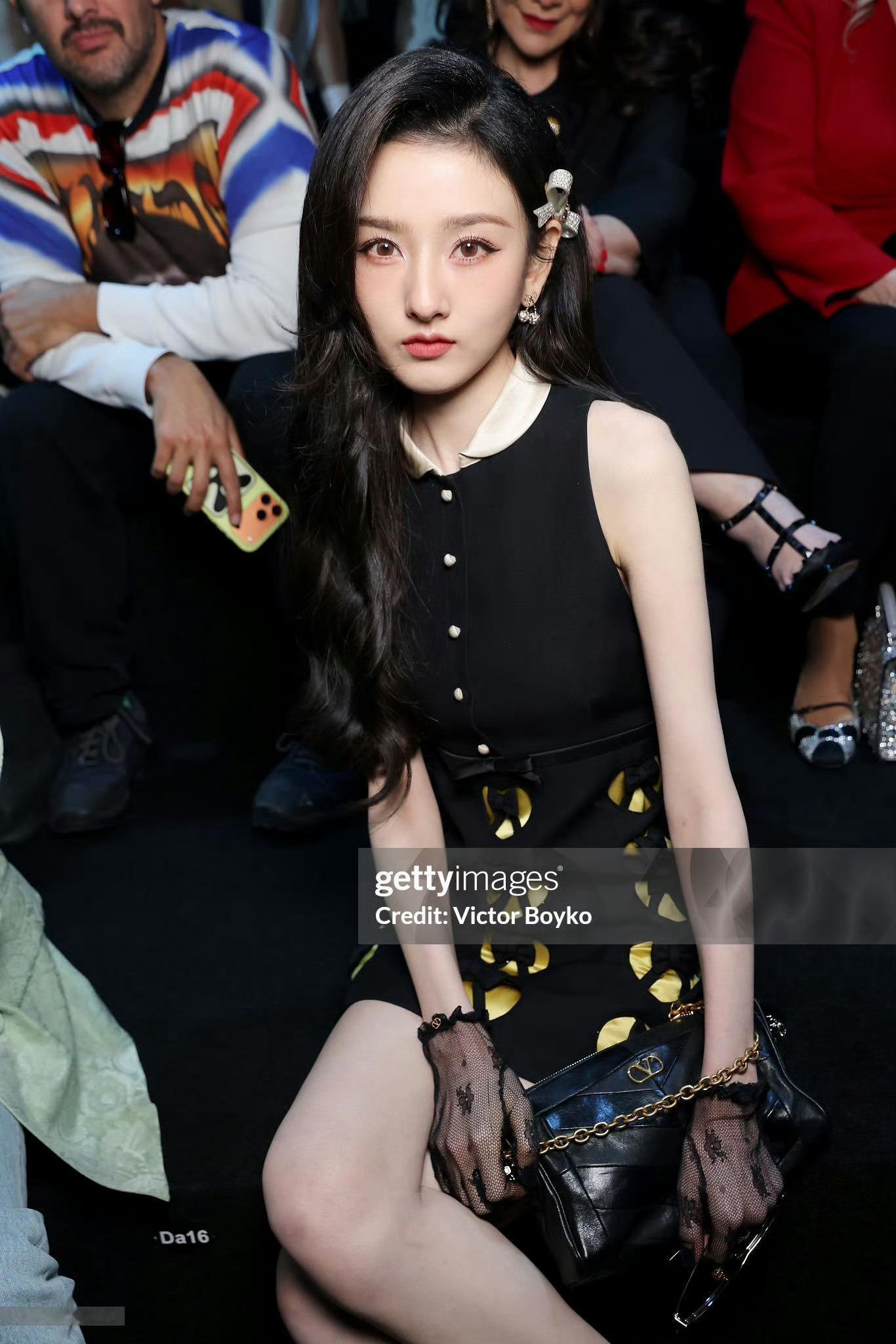 祖鹅时装周这两张好美哦～～～​​​