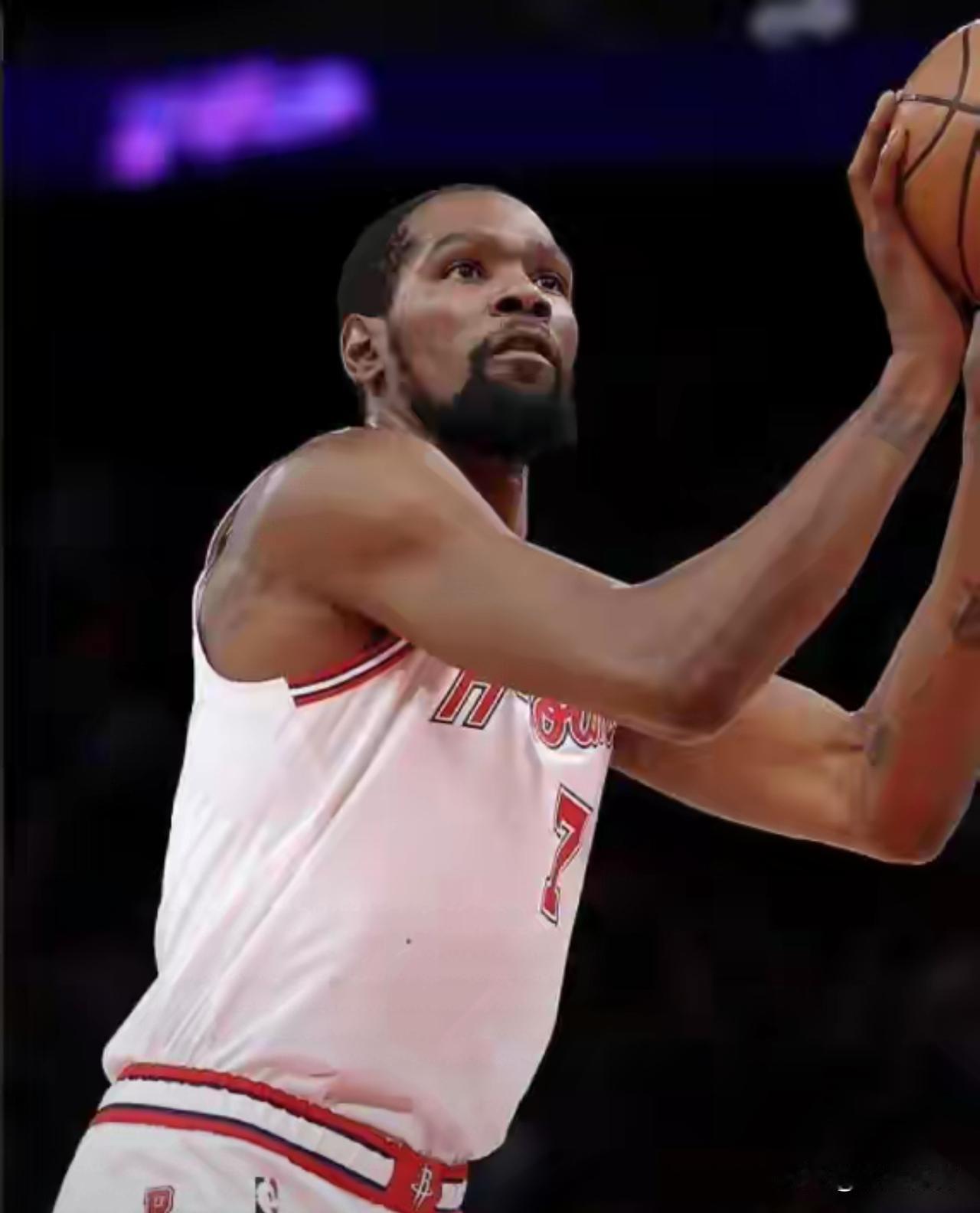 37岁，他比27岁时更可怕。杜兰特刚在火箭砍下22分11助攻——NBA历史上最