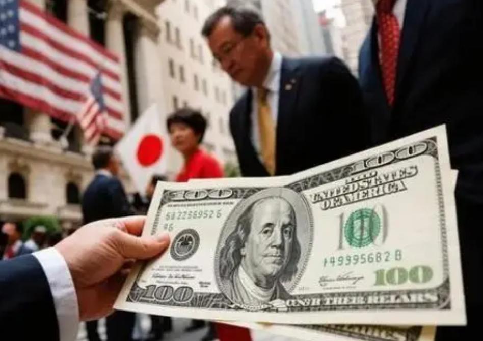 美国要对中国购买石油的行为进行制裁，美国不想要中国再继续购买伊朗的石油。但是