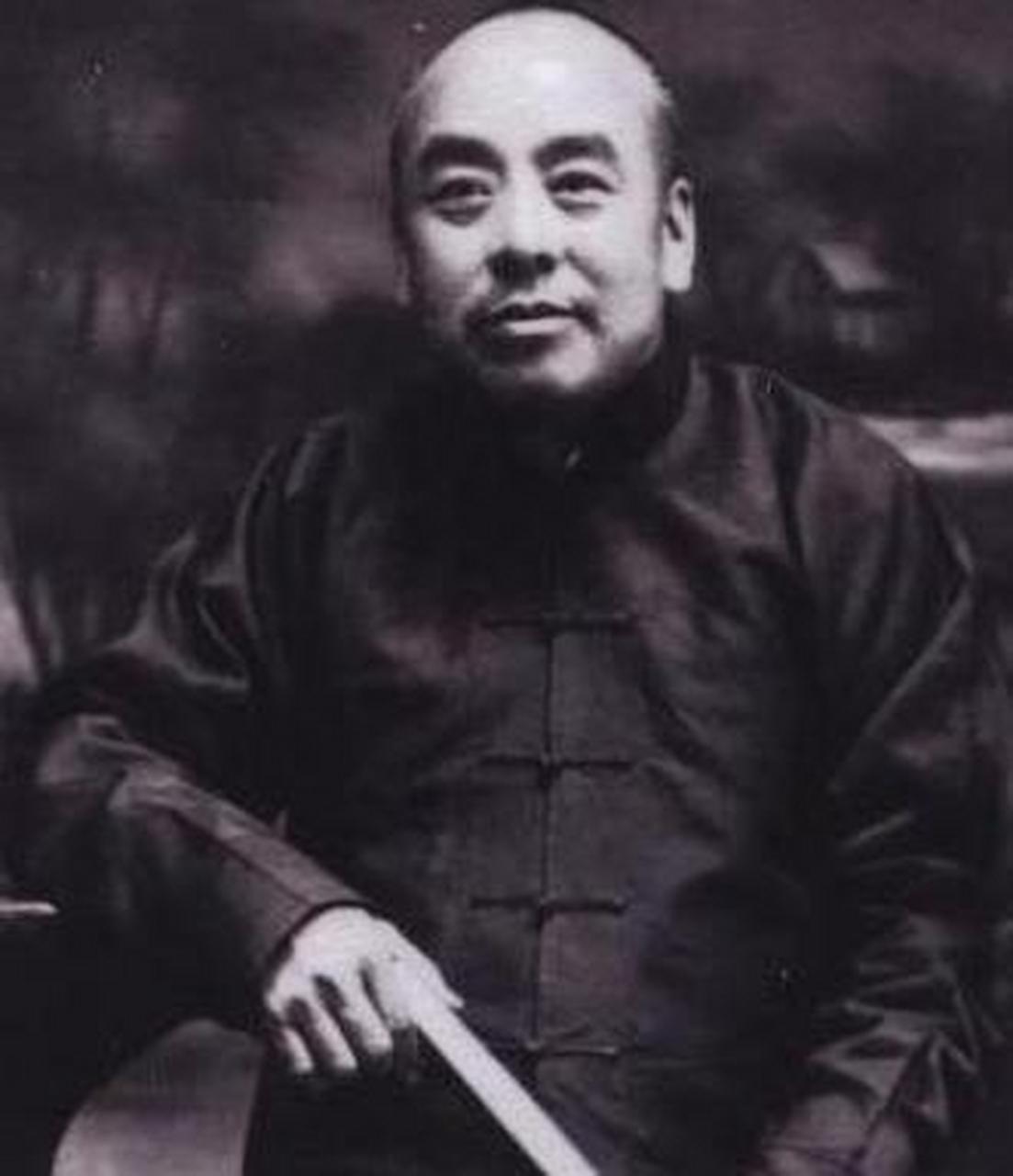 清末状元王寿彭。会试第37名，殿试却一跃夺魁。放榜那天，所有人都懵了，凭啥？