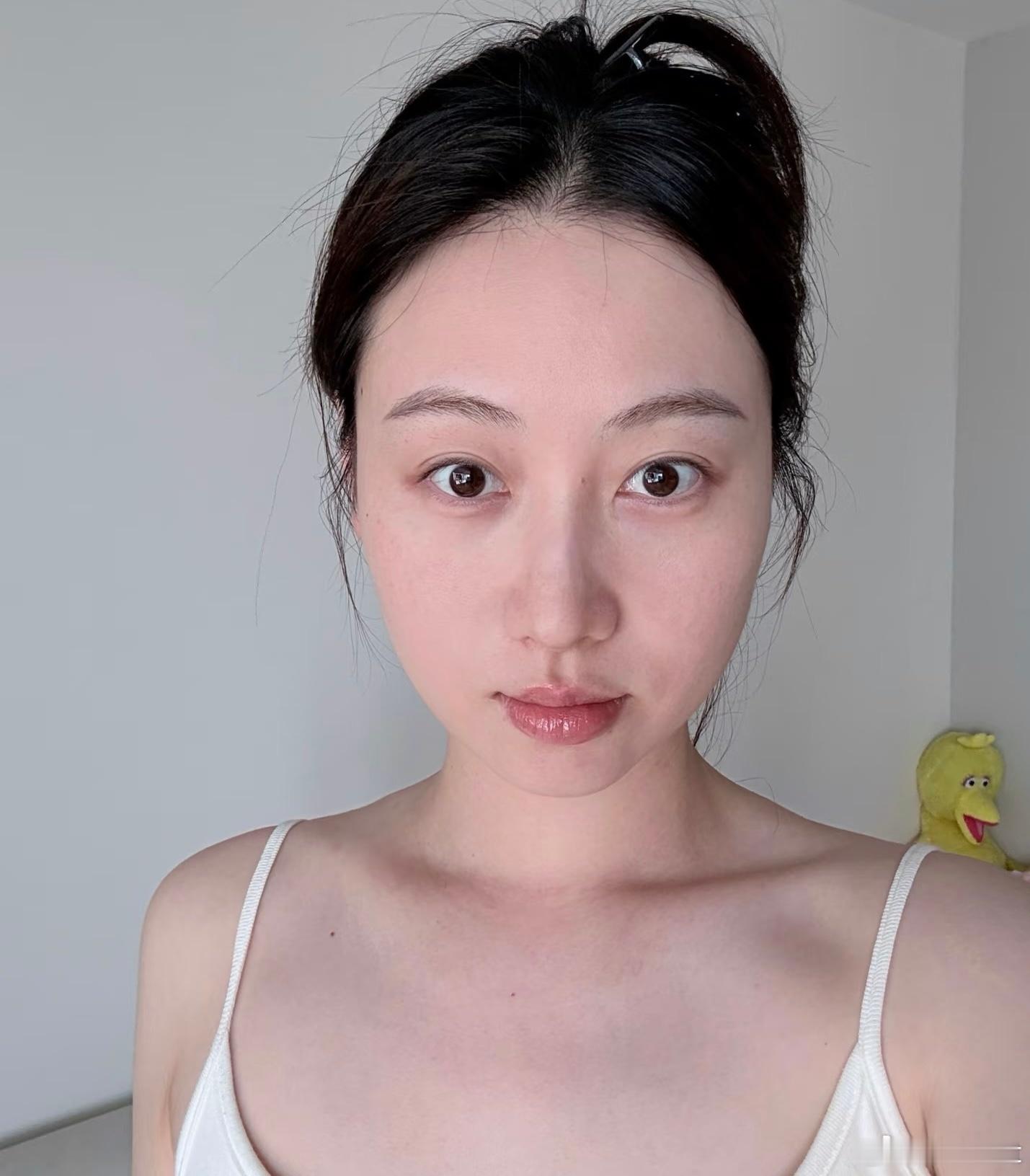 楚楚动人之美少妇