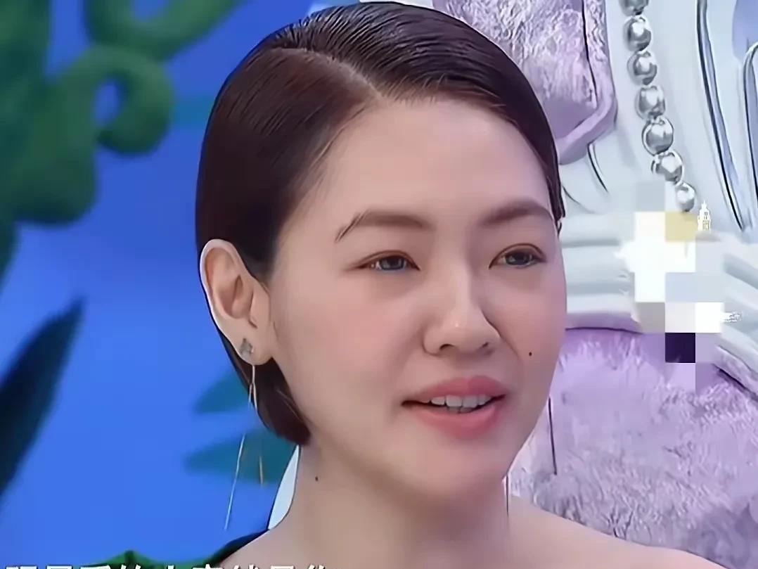 大S离世后，小S就不出来了，很多人猜测她不出来的原因，是不是因为愧疚，对不起自己