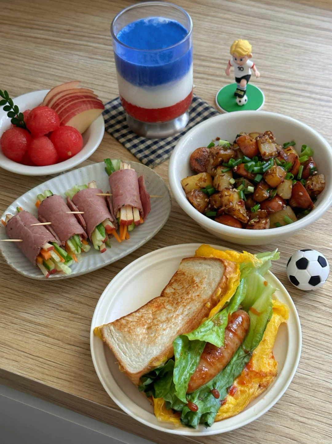 半决赛即将开球｜看图猜我支持的球队⚽