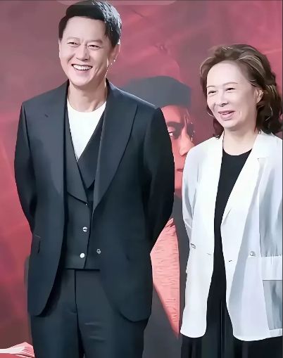 《以法之名》公安局长许言午是最开心的，因为他最讨厌的孙飞和姜红军已经进去了，用他