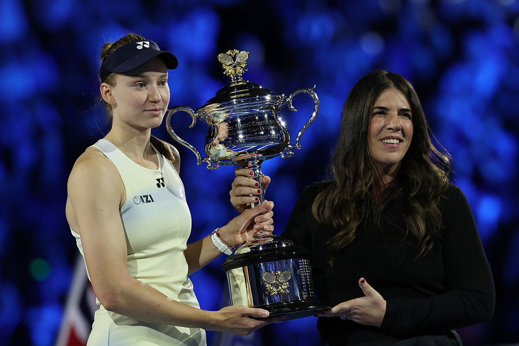 一起来回顾莱巴金娜澳网夺冠历程👇第一轮：6-46-3尤万第二轮：7-56