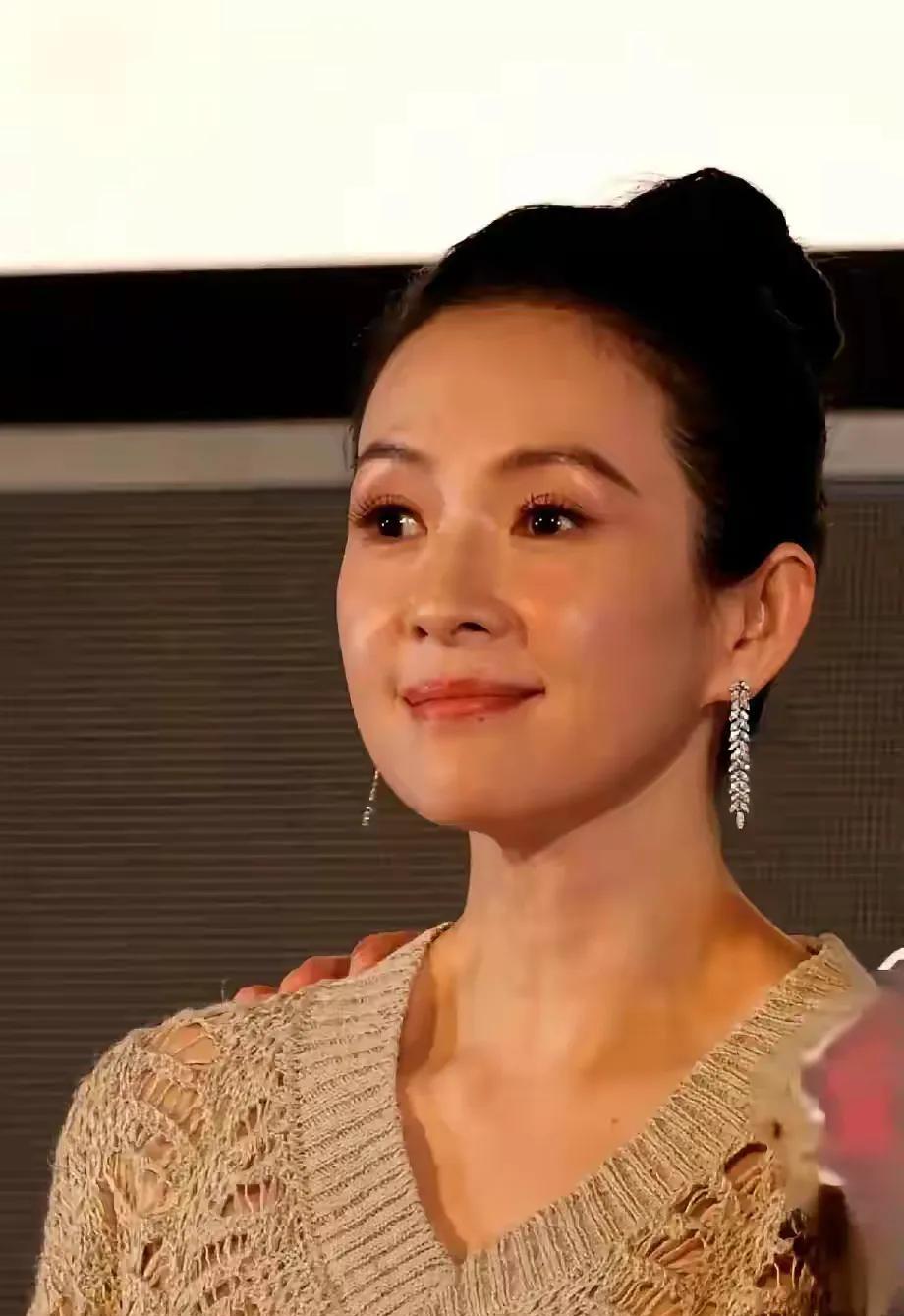 汪峰的小心思，逃不过章子怡的眼睛，汪峰心中章子怡的魅力仍在，这场婚姻其实真正改变