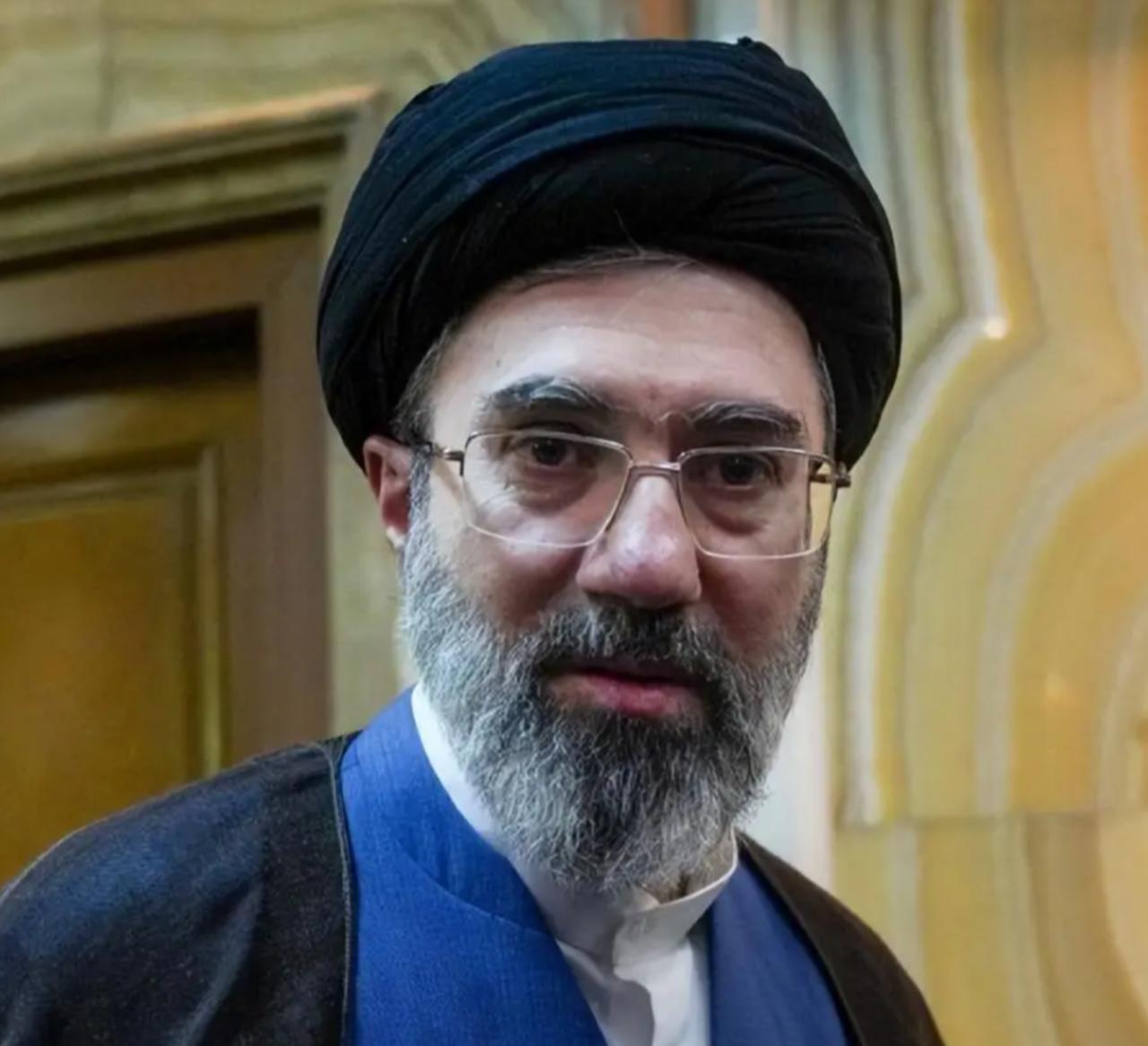 伊朗新任最高领袖穆杰塔巴，也就是小哈梅内伊表态了，他发表了全国性书面讲话，用3