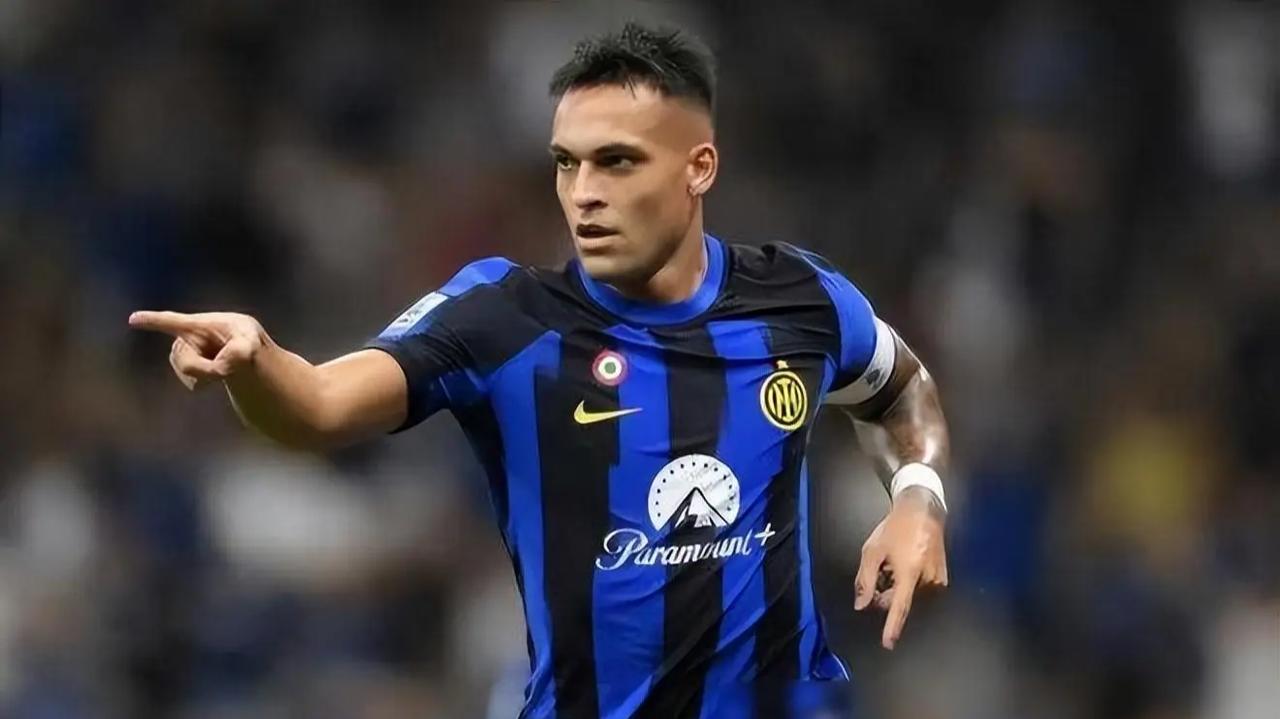 王者归来！两球完胜，主场零封。国际米兰重回意甲榜首。劳塔罗抽射，开场两分钟闪击