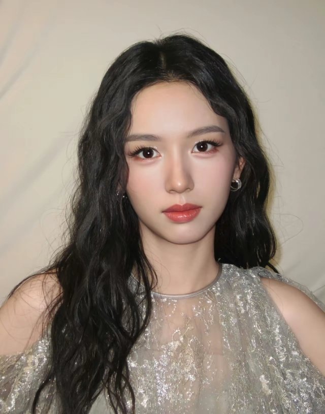 娱乐圈95后女明星，你心中的颜霸是谁？1、虞书欣，1995年，今年31岁。2、章