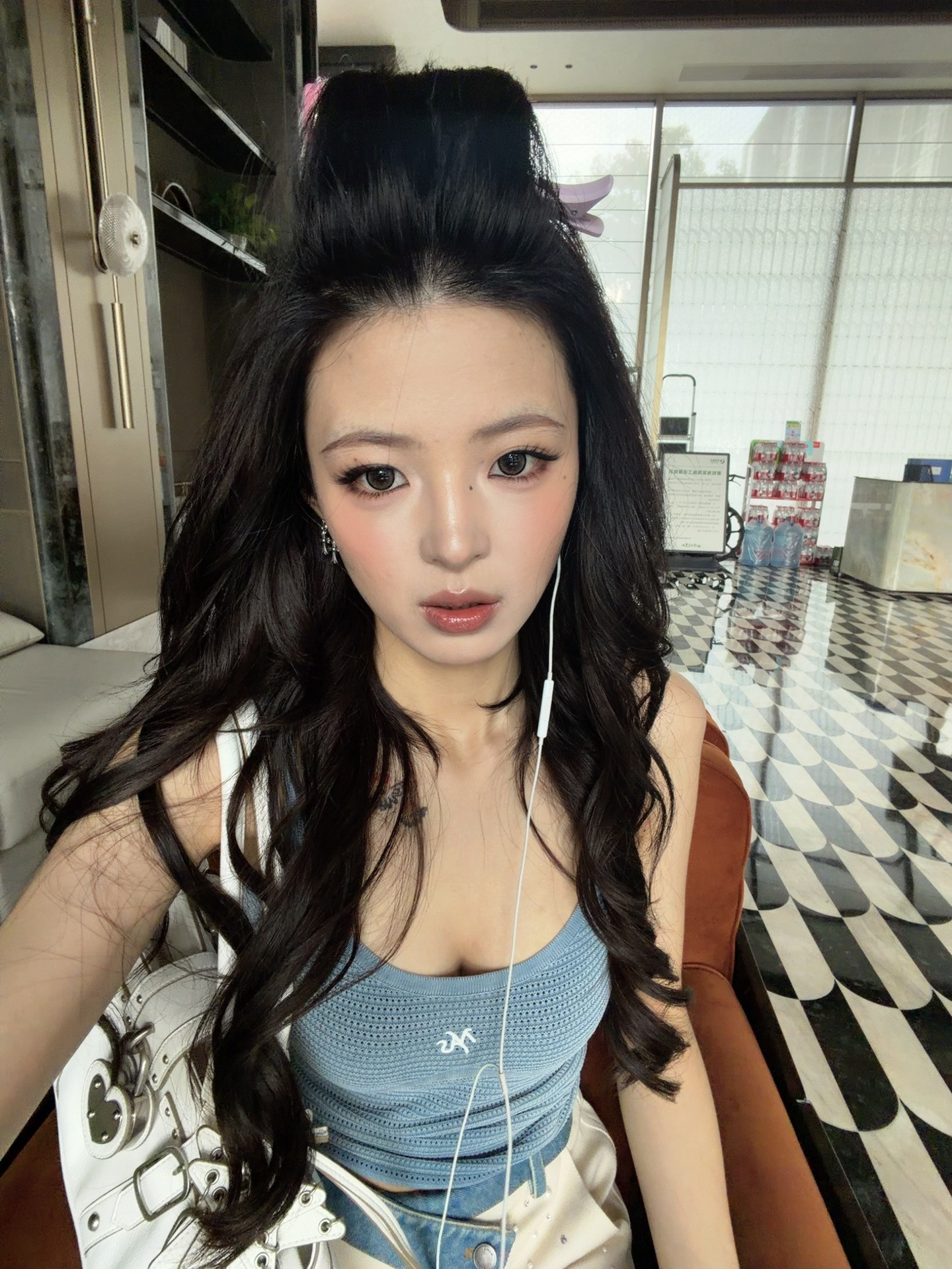 为了卷发不开每天顶个筒cos古风女子