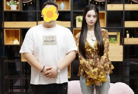 徐艺洋和路人素颜照，这颜值怪不得能迷住黄子韬。