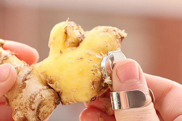 这8种常见食物乙肝患者不要碰, 容易引发肝癌, 切记!