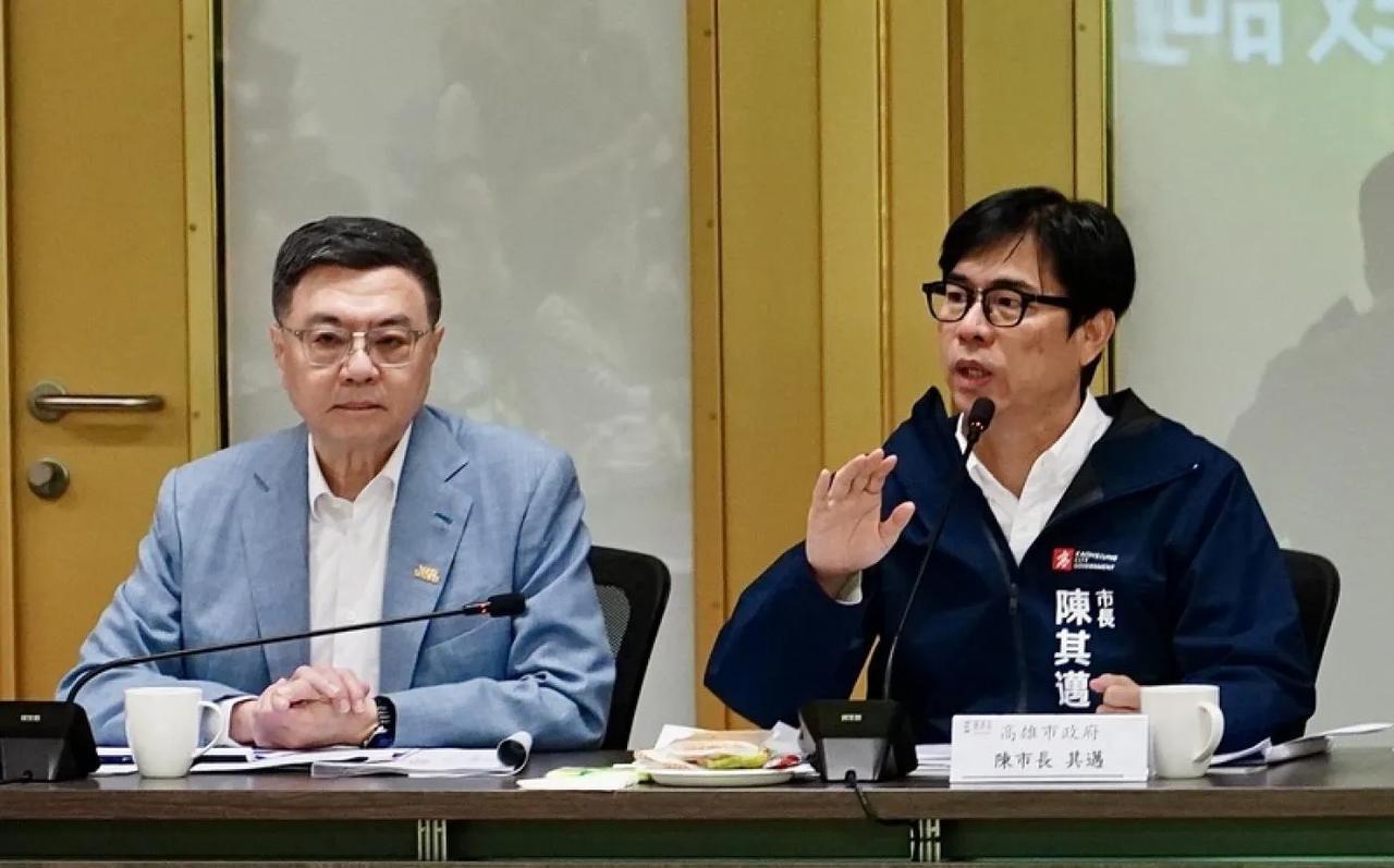 台当局“行政院长”卓荣泰下台进入倒计时，接替人选大概率是高雄市长陈其迈！而卓荣泰
