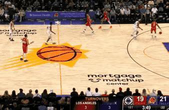 果然，只有詹姆斯的40岁的NBA表现是不可思议的，看看今天40岁对阵保罗对阵太阳