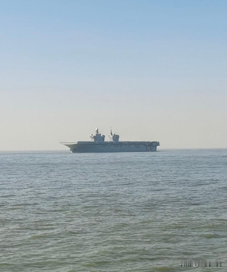 51舰第2次海试。也不知道要等到第几次才能看到弹飞机。有一说一，直到现在，我对双