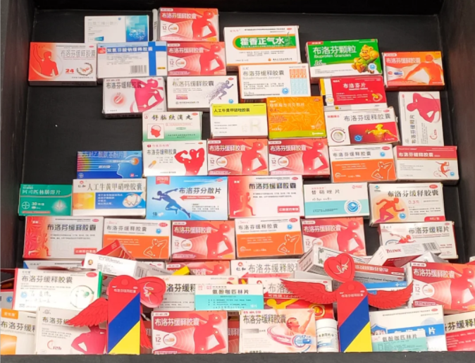 给曹操送布洛芬, 给诸葛亮送高铁票, 年轻人为何爱上给古人扫墓?