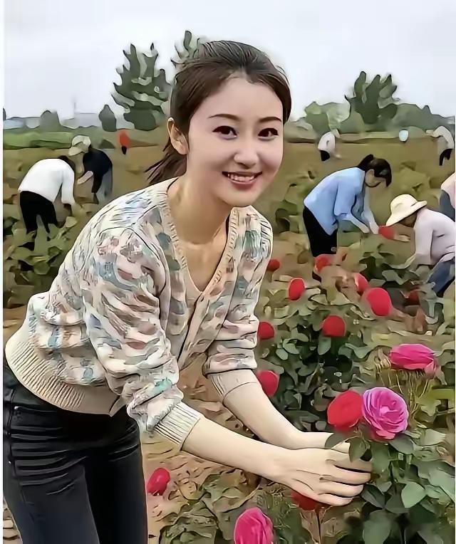 捣练子·田园种牡丹耕野亩，种牡丹。生计平平自安然。农作清闲多秀伴，田园风