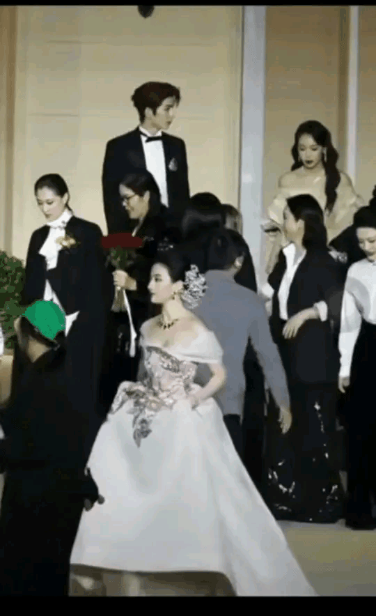 伊能静这样评价刘亦菲:如果你了解她的思想,就知道她的美貌最不值得一提,刘亦菲对自