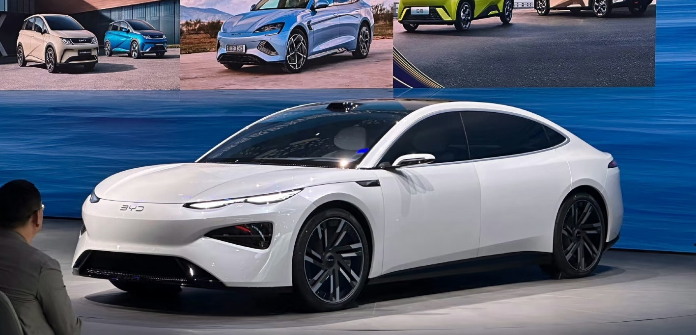 海豹08终于让比亚迪“长了一张该有的脸”看完实车图，我第一反应是：比亚迪终于