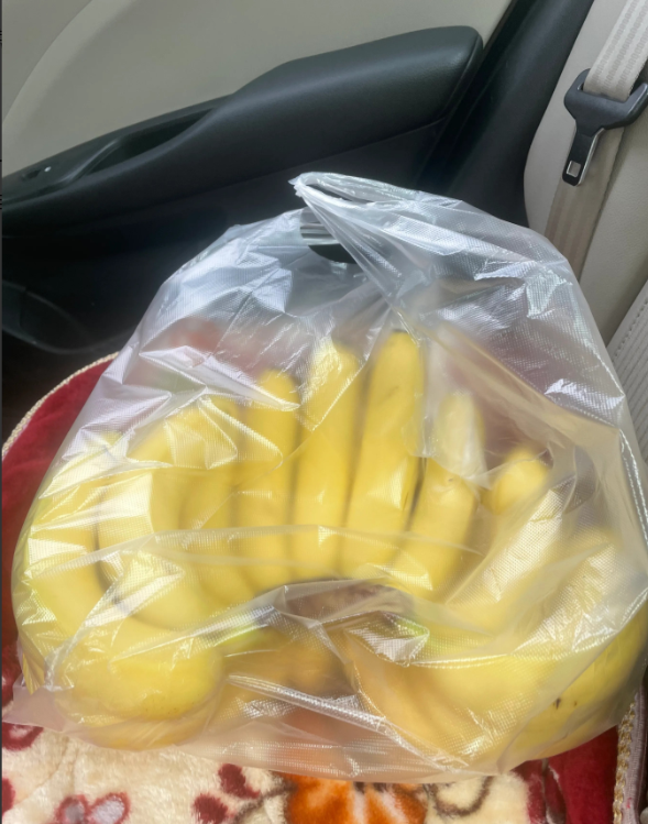 你们那里的香蕉多少钱一斤？我们这里的香蕉居然五块钱一斤了，以后香蕉都吃不起了