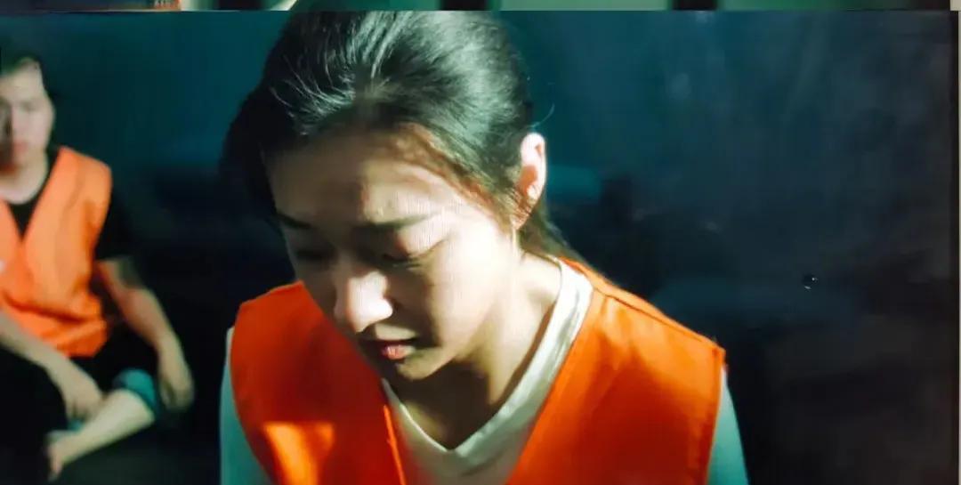 追剧《扫毒风暴》刘青和卢少骅离婚了，卢少骅制毒的事就说什么都不知道，就不会受到