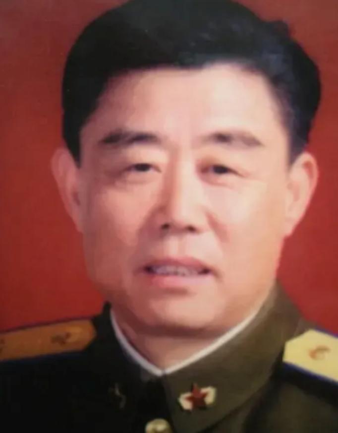 当败退台岛的老蒋，听到曾泽生率领50军，在朝鲜战场上把美军、英军，打得跪地喊娘的