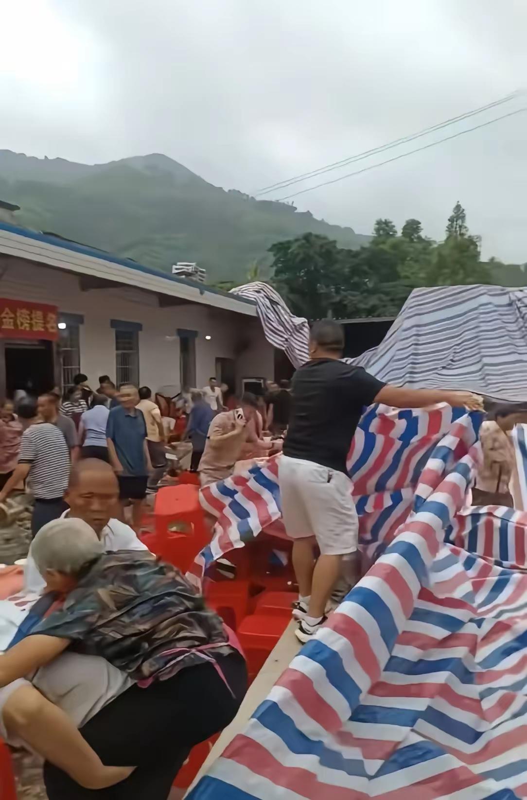 说实话，主家一家人如今心理压力极大，需要给予心理疏导与关怀，特别是要助力孩子顺利