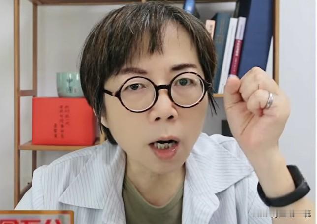 台湾“毒油”事件黄智贤抹黑大陆针对台湾“毒油”事件，媒体人黄智贤今天（14