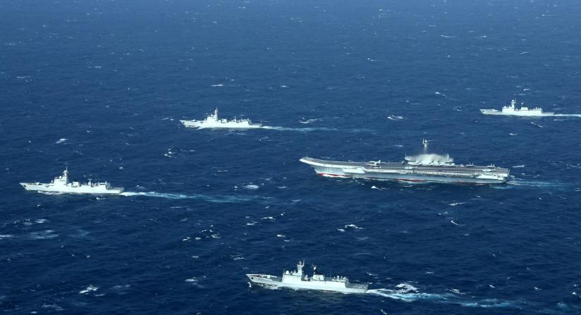 报应来了！日本吓坏了！辽宁舰编队突然北上。两天跑了600公里。直接逼近喜