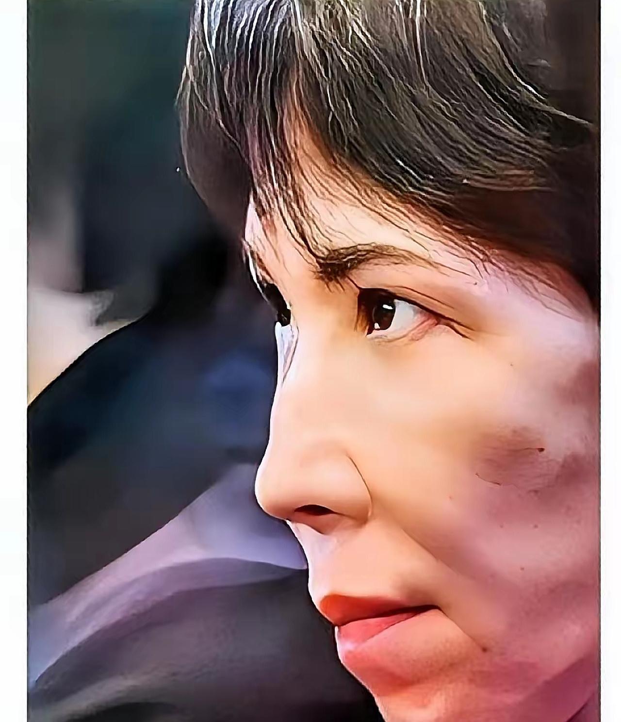 高市早苗玩火，报应来了​​日本首相高市早苗的涉台错误言论，报应来了，股市上演黑