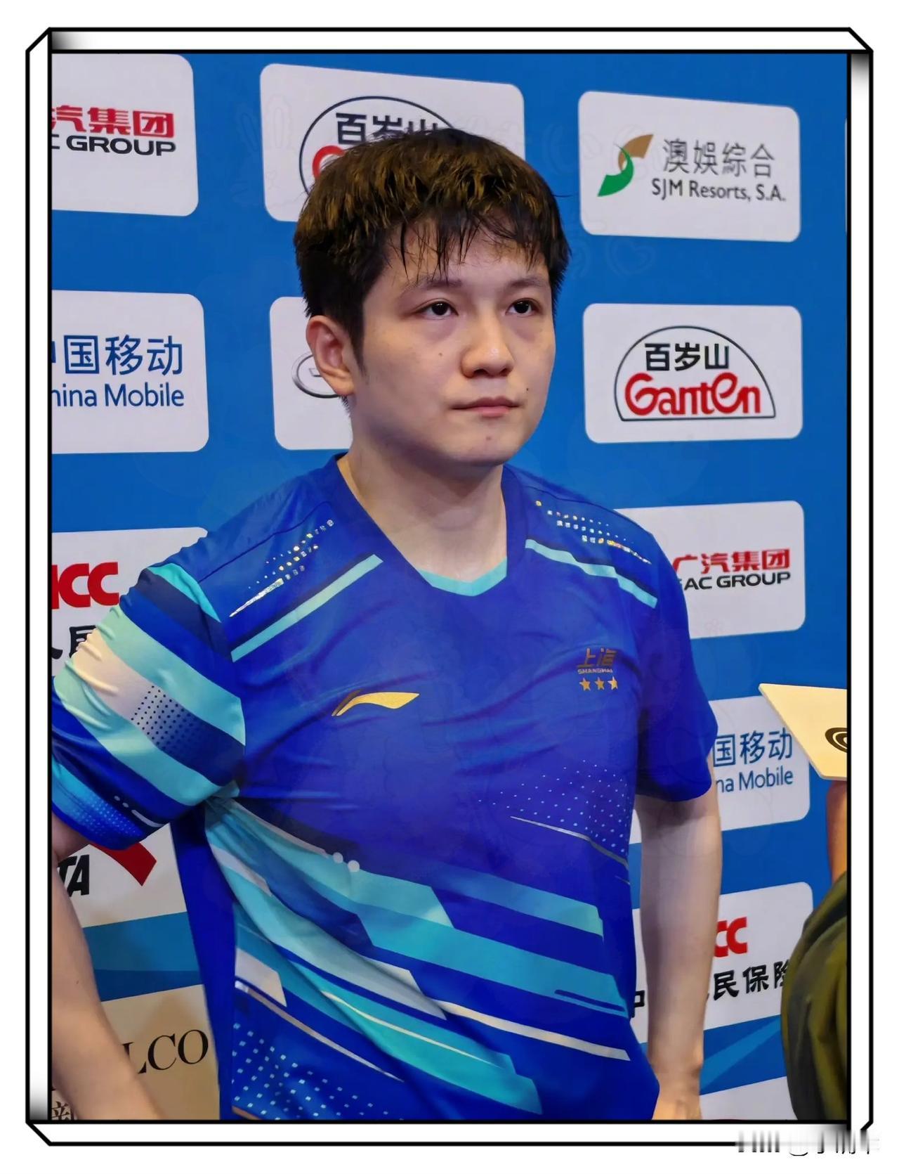 突然有点不敢看樊振东的比赛了。真的。不是怕他输，是怕看他那张脸。有没有