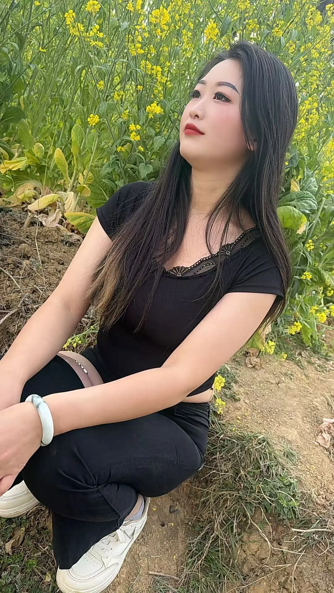 微胖女生 农村生活 破洞牛仔裤 感情