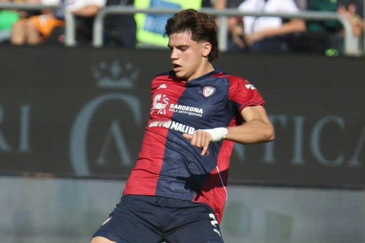 迪马济奥:据天空体育记者巴尔扎吉的报道，国米对亚特兰大租借在卡利亚里的帕莱斯特拉