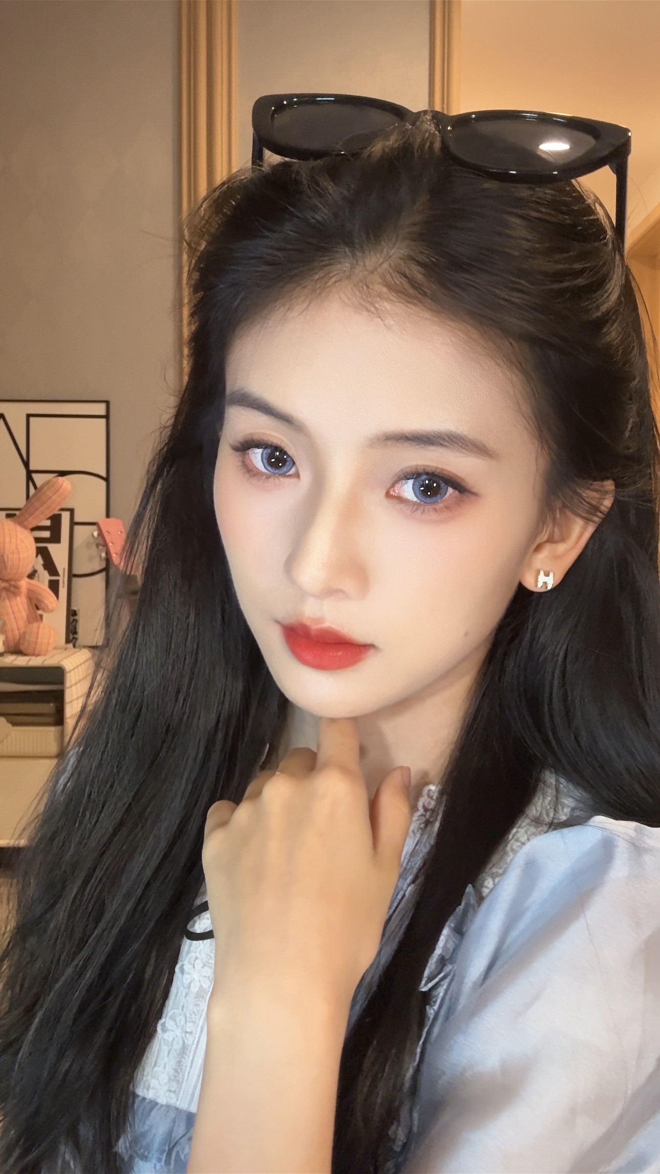 美到我了，这个妆也太好看了吧​​​