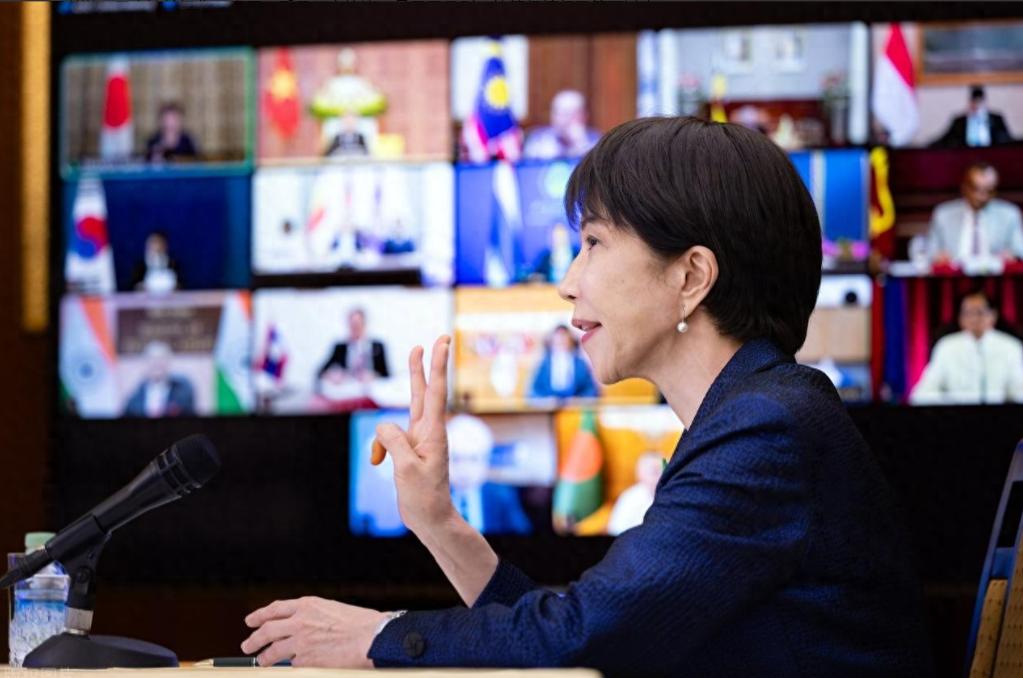 4月20日，日本外务省爆发强烈抗议：中国在东海建起第23座油气构造物，直指中国"