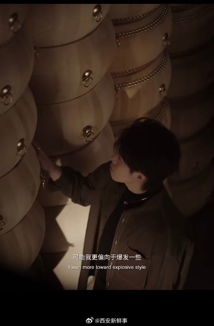 【王楚钦说自己更偏向爆发型运动员】王楚钦希望国乒越来越强大1月16日，王楚钦在接