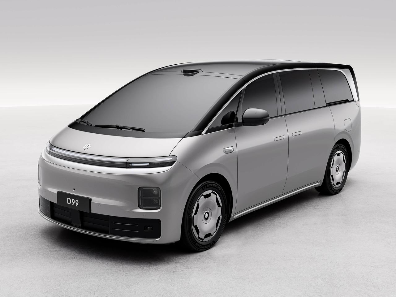 零跑D99，定价多少合适?魏牌高山，20.58万～35.38万。岚图梦想家